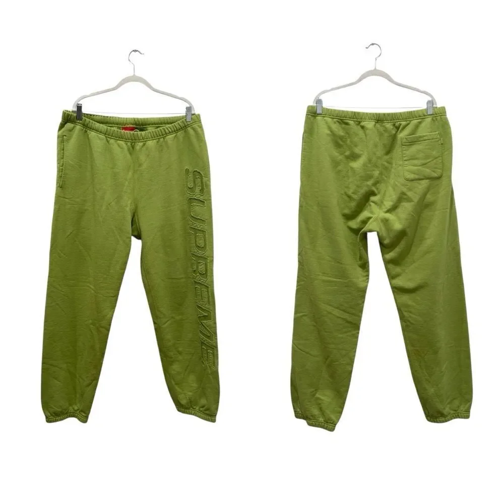 SUPREME Logo sweatpants jogger in green
